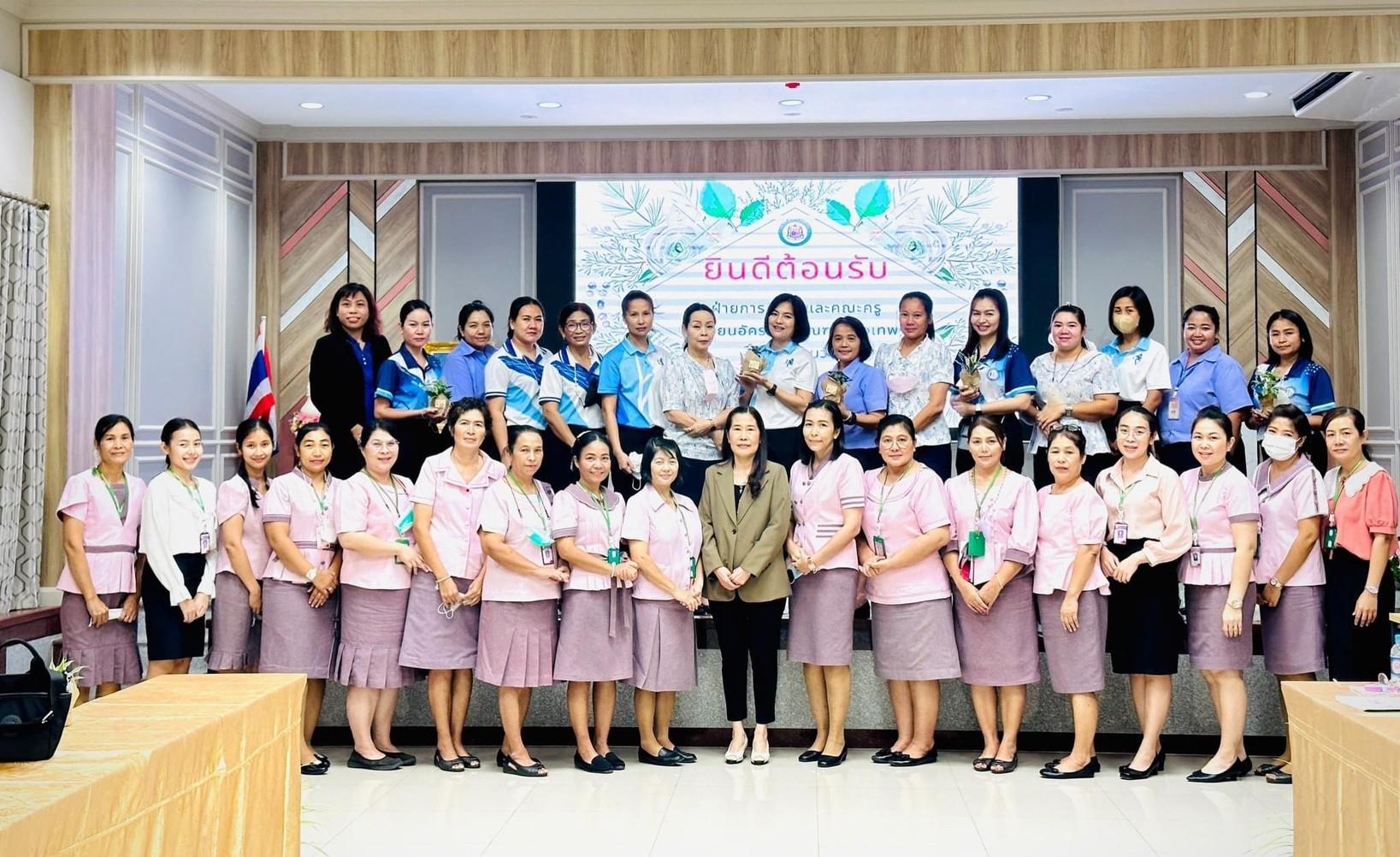 19 ก.ย. 66 นิเทศฯ รร.เซนต์เทเรซา 28